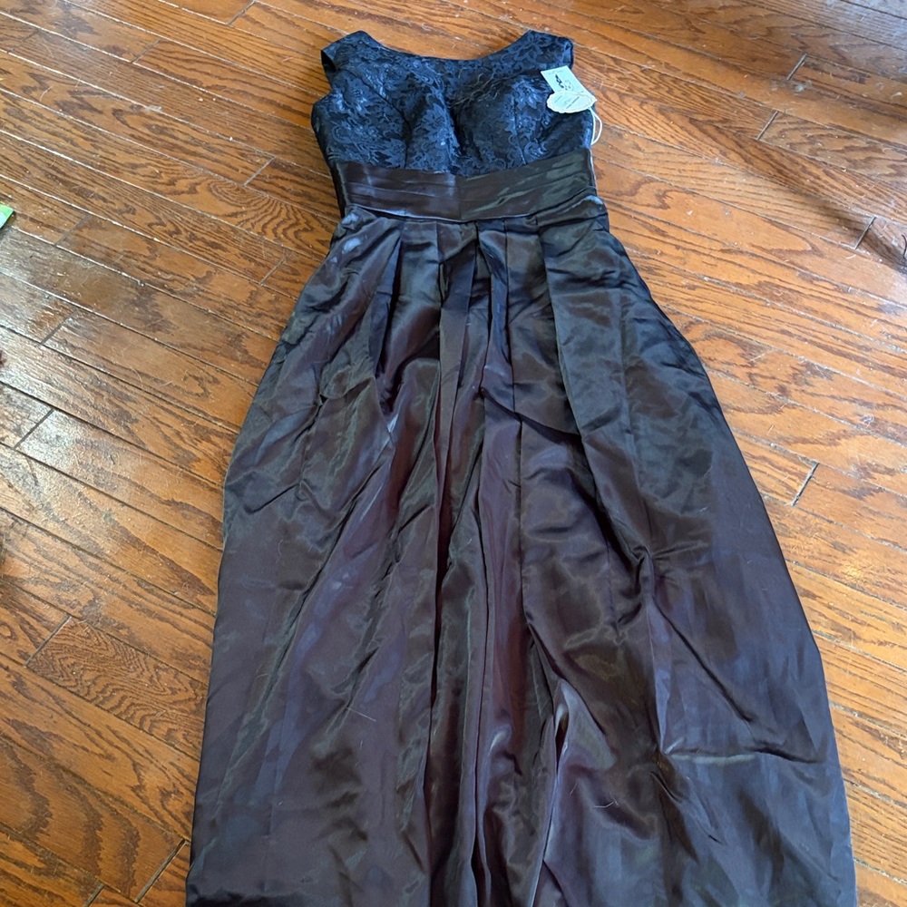 Elegant Black Lace Bodice Satin Skirt Wedding Dress